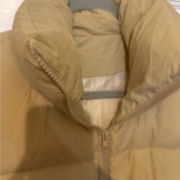 Women's Tan Puffer Cropped Vest - Picture 3 of 5